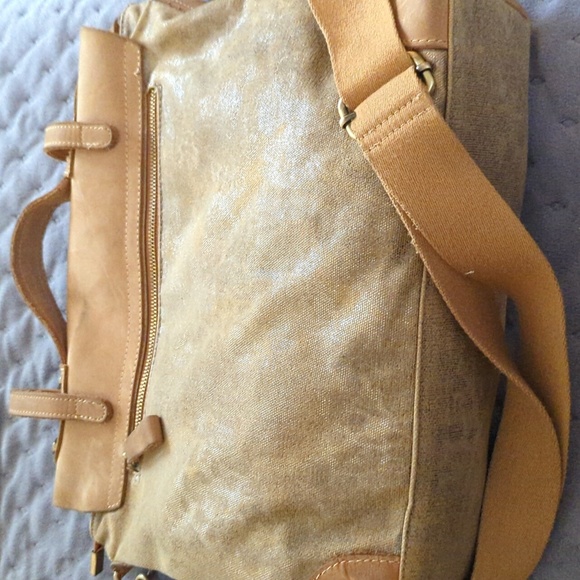 Jesslyn Blake Gold Bag - Picture 2 of 5